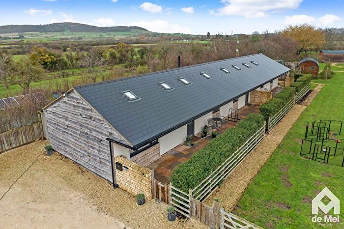 4 Bedroom Barn Conversion For Sale In Gretton Fields, Gretton, GL54
