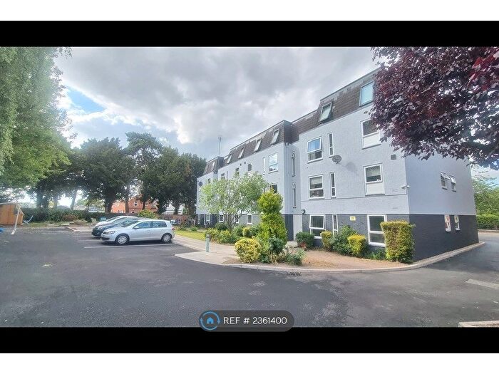2 Bedroom Flat To Rent In Avenue Road, Leamington Spa, CV31