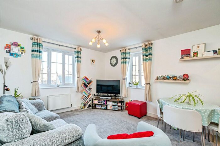 2 Bedroom Flat For Sale In The Boulevard, Chichester, West Sussex, PO20