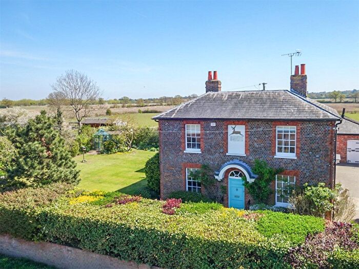 5 Bedroom Property For Sale In Howe Lane, Binfield, Bracknell, Berkshire, RG42