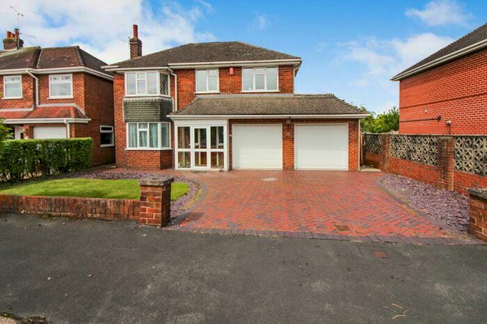 5 Bedroom Detached House For Sale In Heath Avenue, Werrington, ST9