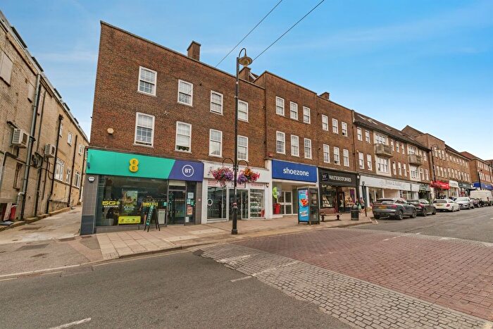 1 Bedroom Flat For Sale In London Road, East Grinstead, RH19