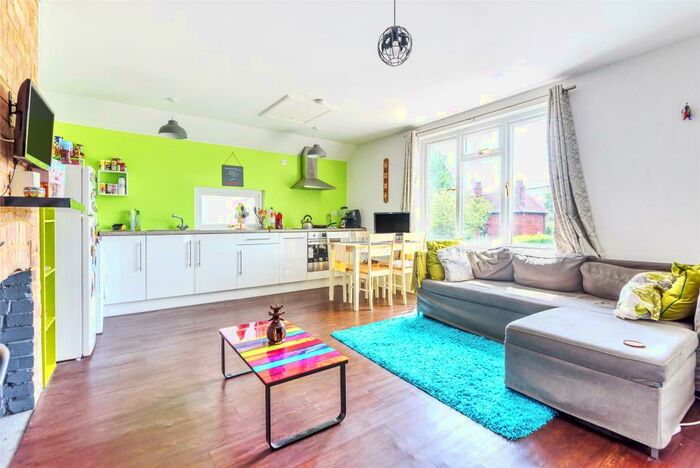 1 Bedroom Apartment To Rent In Broadway, Didcot, Oxfordshire, OX11