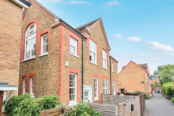 3 Bedroom Semi-Detached House For Sale In Takhar Mews, Battersea, London, SW11