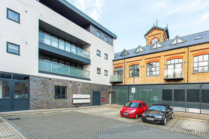 2 Bedroom Flat For Sale In Crabble Hill, Dover, CT17