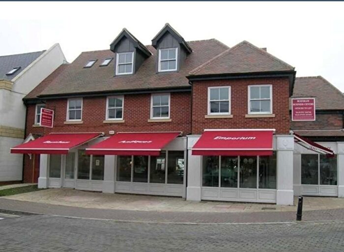 Property To Rent In High Street, Burnham, SL1
