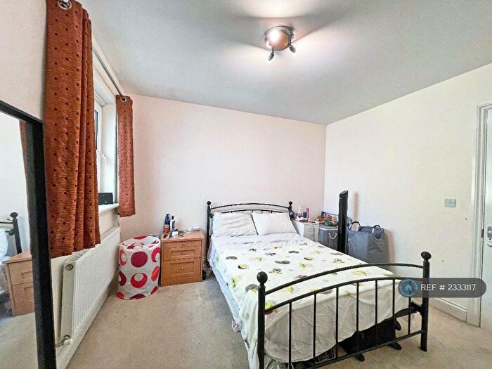 2 Bedroom End Of Terrace House To Rent In Falconer Road, Fleet, GU51