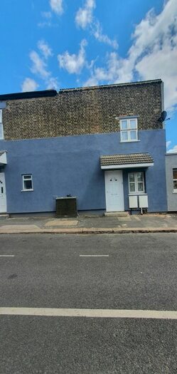 2 Bedroom Flat To Rent In Vansittart Road, London, E7