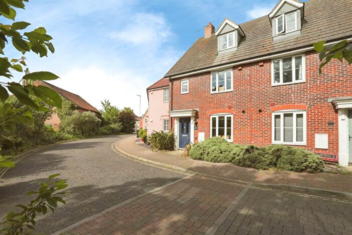 3 Bedroom Semi-Detached House For Sale In Jubilee Crescent, Needham Market, Ipswich, IP6