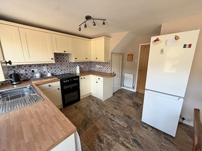3 Bedroom Detached House For Sale In Twin Oaks Close, Broadstone, BH18 - Photo 9