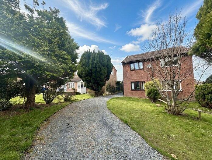 2 Bedroom Semi-Detached House For Sale In Bryn Cadno, Upper Colwyn Bay, LL29