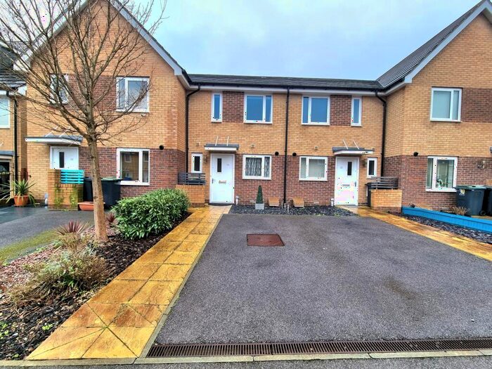 2 Bedroom House To Rent In Agincourt Avenue, Gosport, PO13