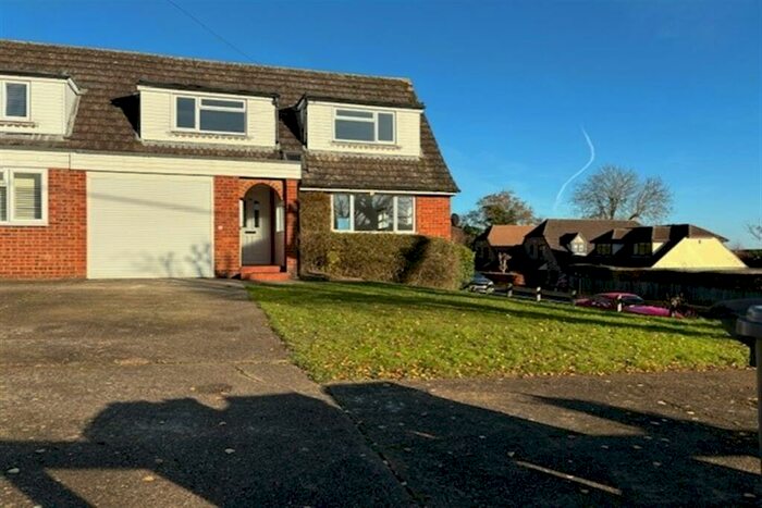 3 Bedroom House To Rent In New Road, SL7