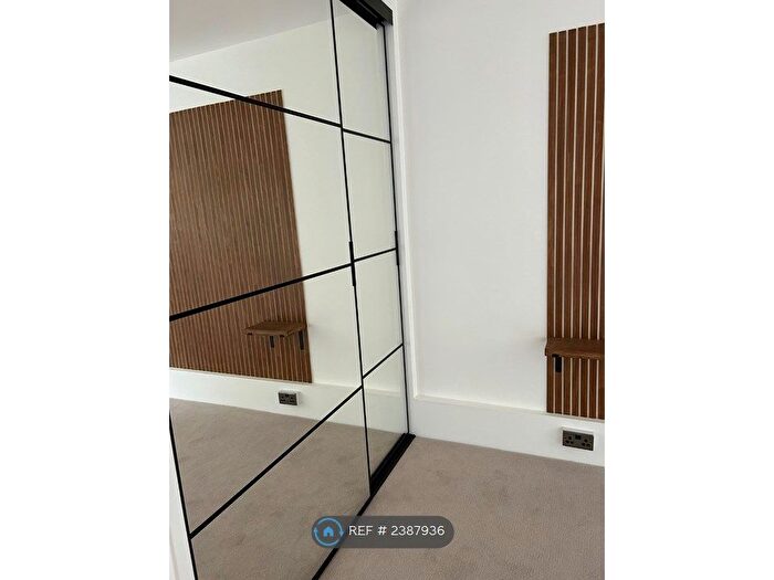 1 Bedroom Flat To Rent In Randmore Court, Beckenham, BR3