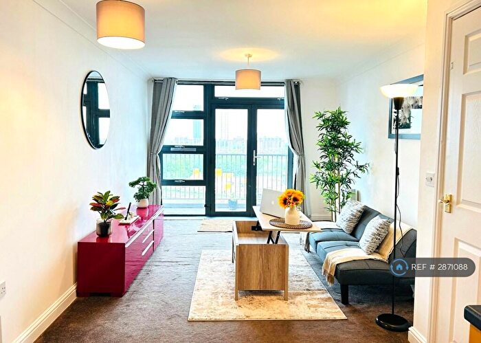 1 Bedroom Flat To Rent In Twelvetree Crescent, London, E3