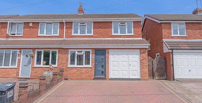 3 Bedroom Semi-Detached House For Sale In Bridge Avenue, Chelsyn Hay, Walsall, WS6