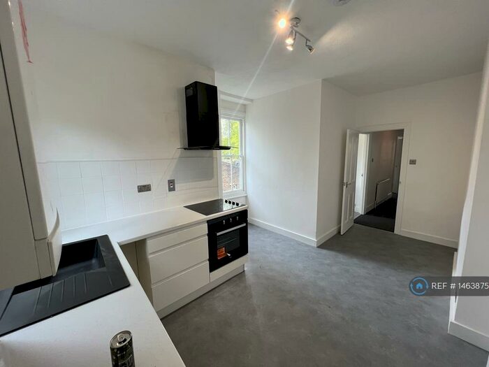 2 Bedroom Maisonette To Rent In Councillor Street, London, SE5