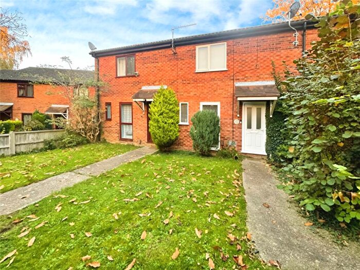 2 Bedroom End Of Terrace House To Rent In Marston Close, Chatham, Kent, ME5