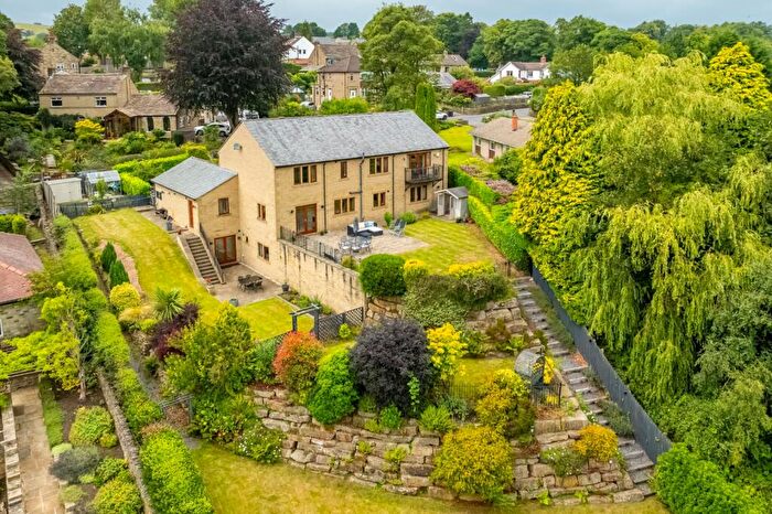 5 Bedroom Detached House For Sale In New Road, Holmfirth, HD9