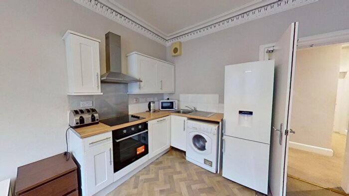 2 Bedroom Flat To Rent In Gardner's Crescent, Edinburgh, EH3