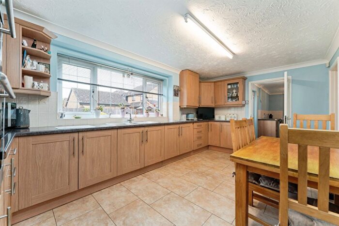 4 Bedroom Detached House For Sale In The Malting, Ramsey, Huntingdon, PE26