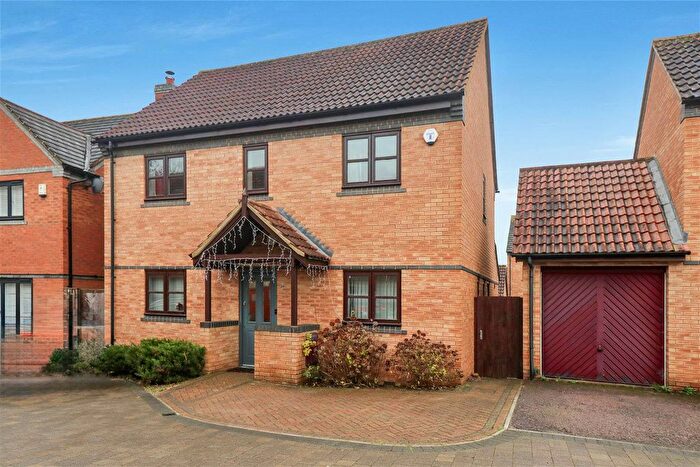 4 Bedroom Property For Sale In Gainsborough Close, Grange Farm, Milton Keynes, MK8