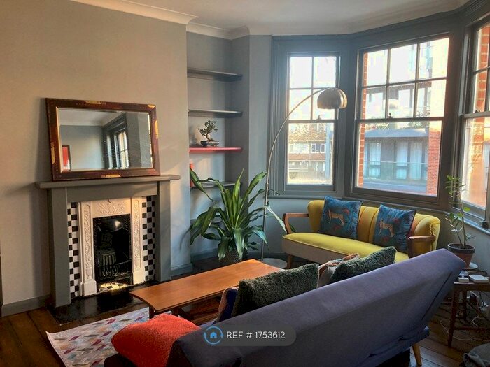 1 Bedroom Flat To Rent In Stewarts Road, London, SW8