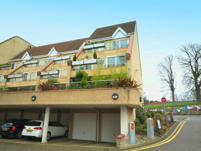 4 Bedroom Detached House To Rent In St. James Meadow, Norwich, NR3