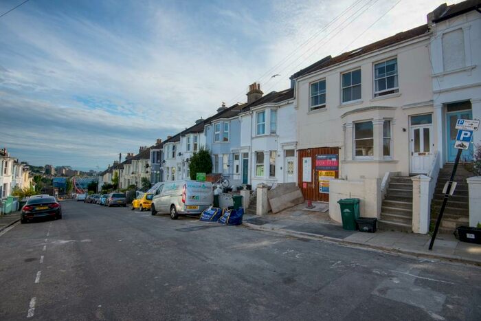 6 Bedroom Terraced House To Rent In Crescent Road, Brighton, East Sussex, BN2