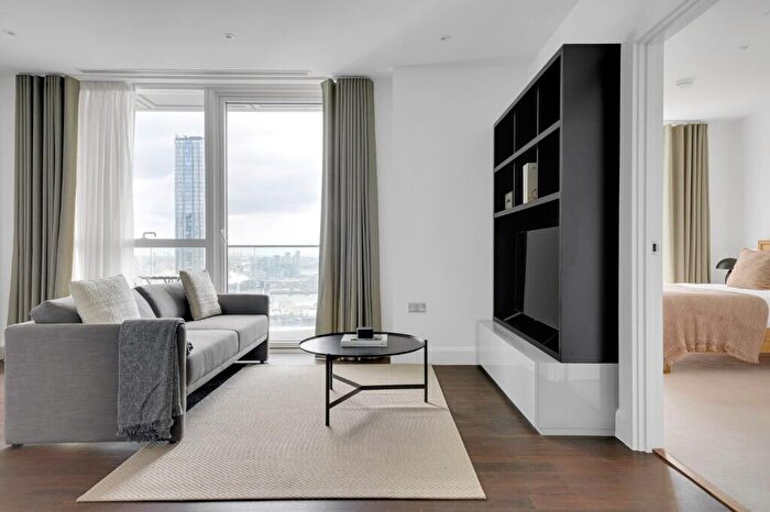 1 Bedroom Apartment To Rent In Harbour Way, London, E14