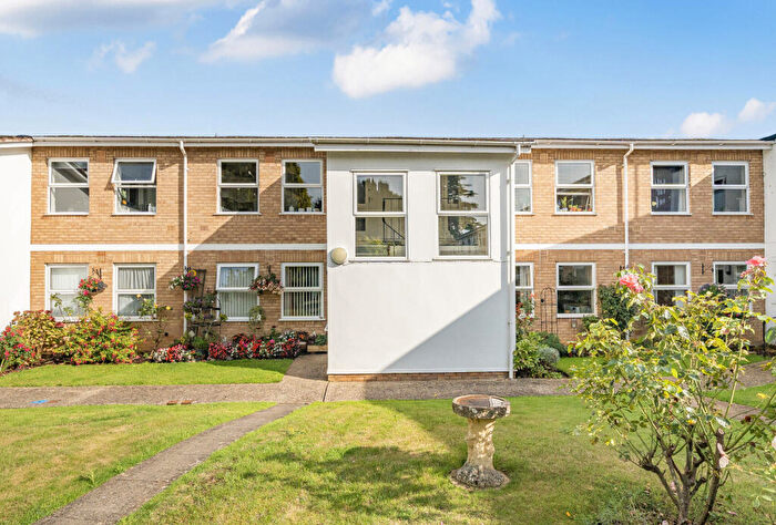 2 Bedroom Apartment For Sale In Hatherley Road, Cheltenham, Gloucestershire, GL51
