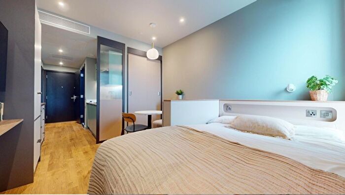 Studio To Rent In First Way, Wembley, HA9