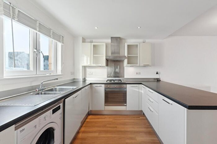 2 Bedroom Apartment To Rent In Chandlers Court, Waterfront, Stirling, Stirlingshire, FK8
