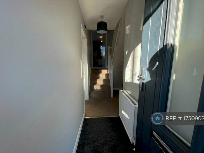 2 Bedroom Terraced House To Rent In Ridgewood Close, Baildon, Shipley, BD17