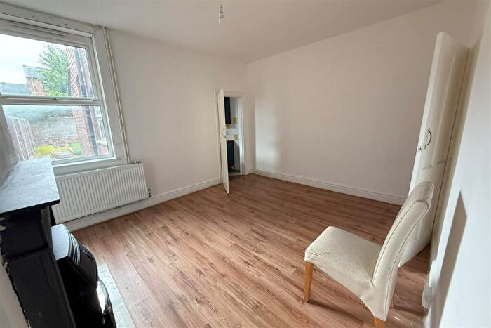 3 Bedroom House To Rent In Balfour Road, Derby, DE23