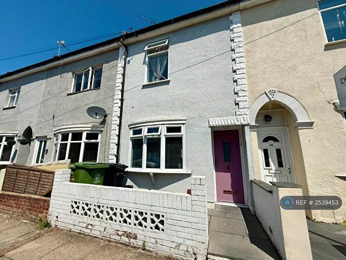 3 Bedroom Terraced House To Rent In Essex Road, Southsea, PO4