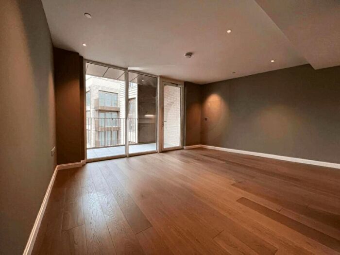 1 Bedroom Flat For Sale In Oval Village, Vauxhall, SE11