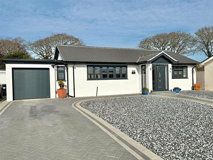 2 Bedroom Bungalow For Sale In Beacon Close, Everton, Lymington, Hampshire, SO41