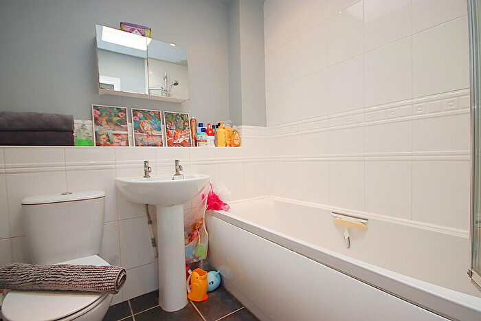 2 Bedroom Terraced House For Sale In Holders Close, Billingshurst, RH14