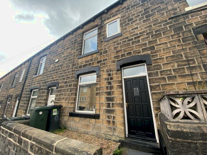 3 Bedroom Terraced House To Rent In Foster Road, Keighley, BD21