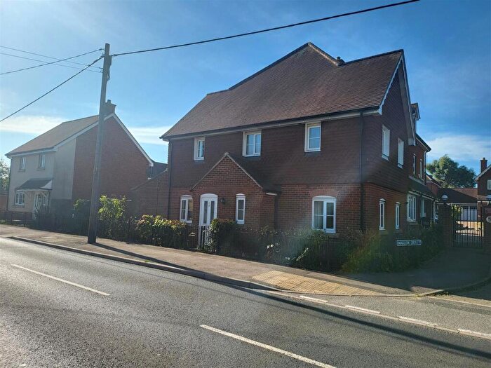 3 Bedroom Semi-Detached House To Rent In Marlow Drive, Hailsham, BN27