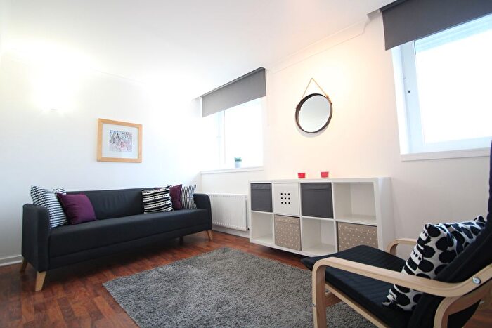 1 Bedroom Flat To Rent In Bell Street, Glasgow, G1