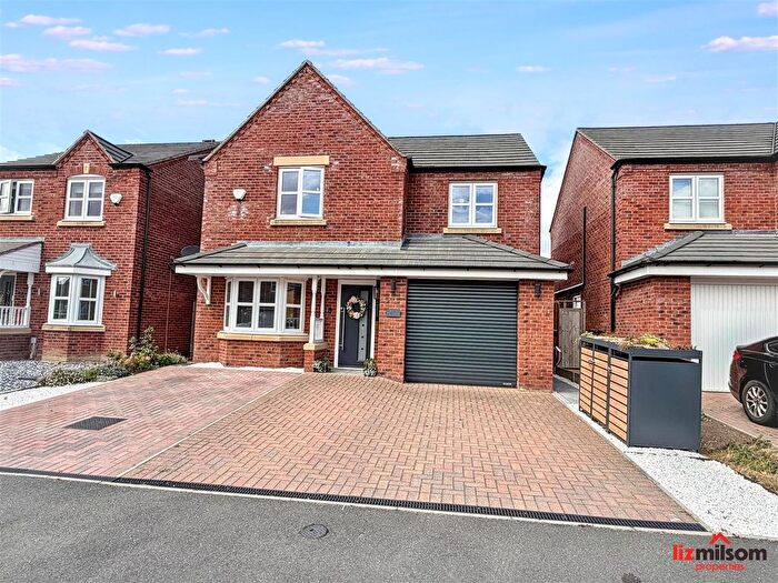 4 Bedroom Detached House For Sale In Patina Way, Swadlincote, DE11