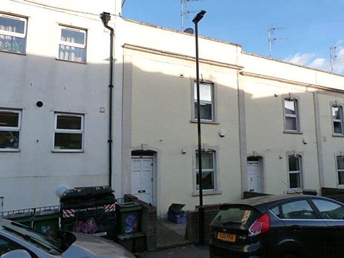 1 Bedroom Apartment To Rent In Magdalene Place, Bristol, BS2