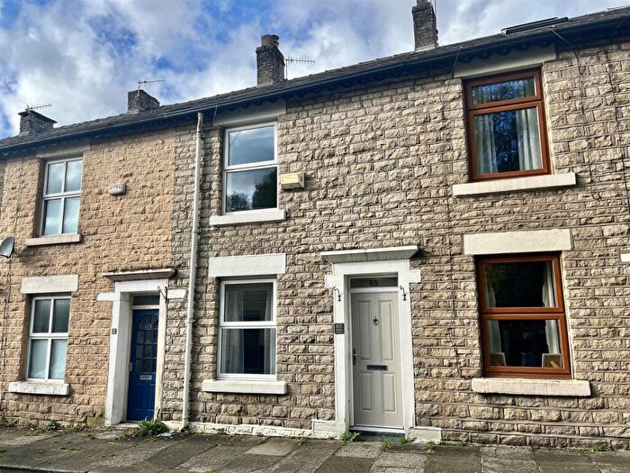 2 Bedroom Terraced House For Sale In Egmont Street, Mossley, Ashton-Under-Lyne, OL5
