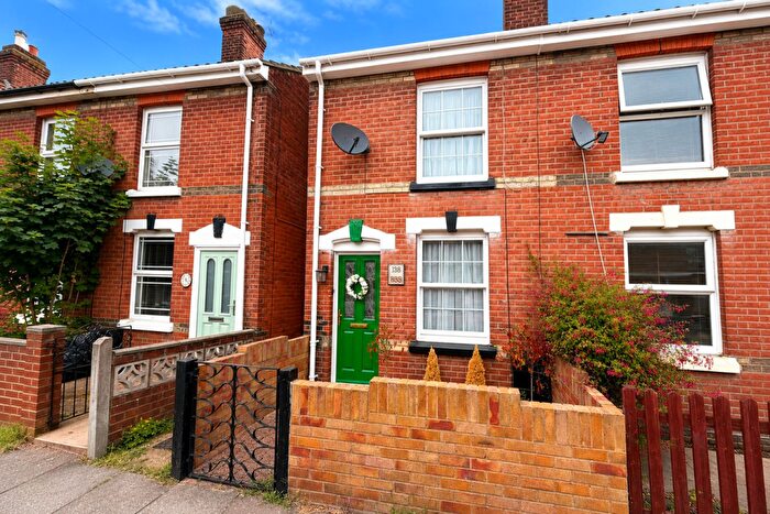 3 Bedroom Semi-Detached House For Sale In Canterbury Road, Colchester, CO2