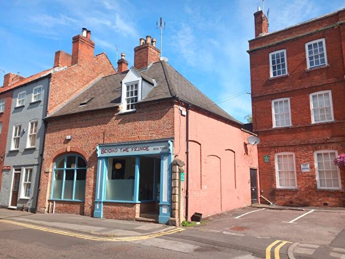 1 Bedroom Flat To Rent In Barnbygate Newark, NG24