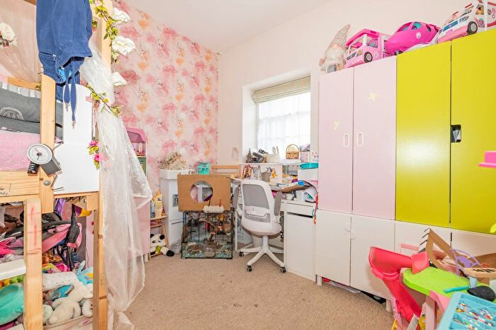 2 Bedroom Bungalow For Sale In Barton Mill Road, Canterbury, Kent, CT1