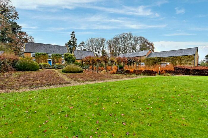 5 Bedroom Detached House To Rent In Little Everdon, Daventry, Northamptonshire, NN11