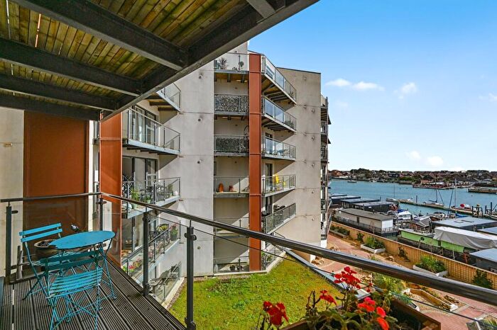 1 Bedroom Apartment For Sale In Mariners Point, Brighton Road, Shoreham, BN43